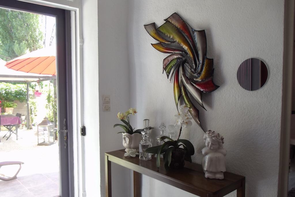Mas De La Coucourde Bed & Breakfast Paluds de Noves Exterior photo