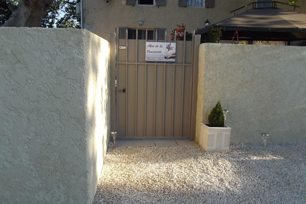 Mas De La Coucourde Bed & Breakfast Paluds de Noves Exterior photo